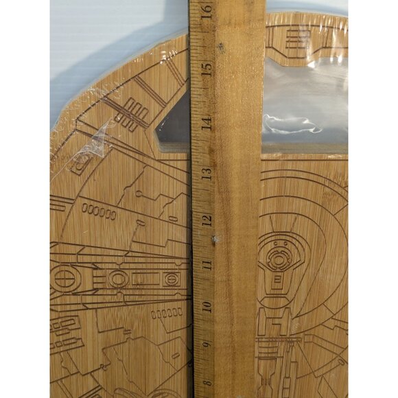 Star Wars Sci-Fi Spaceship Design Bamboo Cutting Board with Stand 2-piece Set - Picture 10 of 16